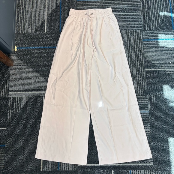 NWT American Tall Relaxed Pull On Pants Small Tall Light Pink Wide Leg - Picture 2 of 11